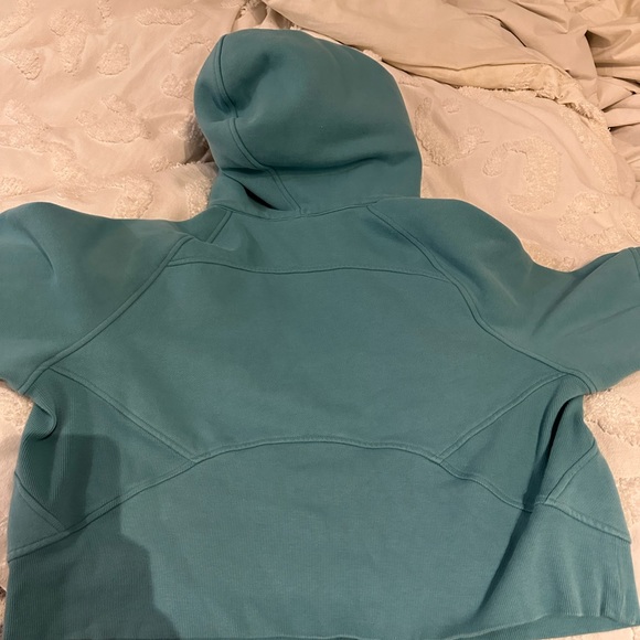 Lululemon scuba - Picture 2 of 4